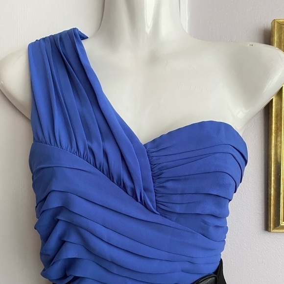 NWT Express Royal Blue One Shoulder Mini Dress – Size 2, Chic & Flirty! - Picture 4 of 7